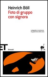 Più riguardo a Foto di gruppo con signora