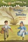 Twister On Tuesday (Magic Tree House 23, paper)