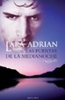 Cover of Las puertas de la medianoche/ Taken by Midnight